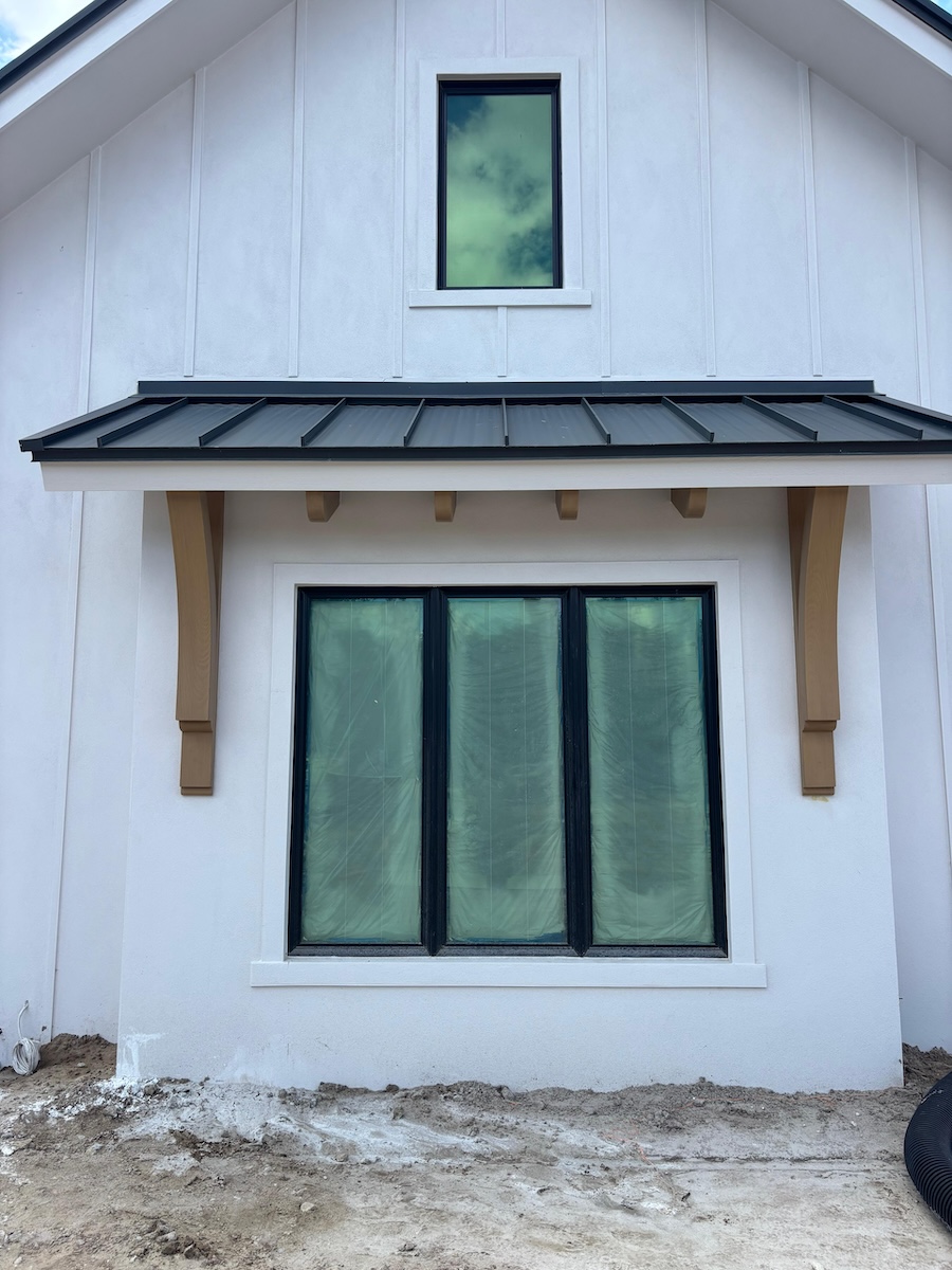 Exterior Brackets Livingston Woods