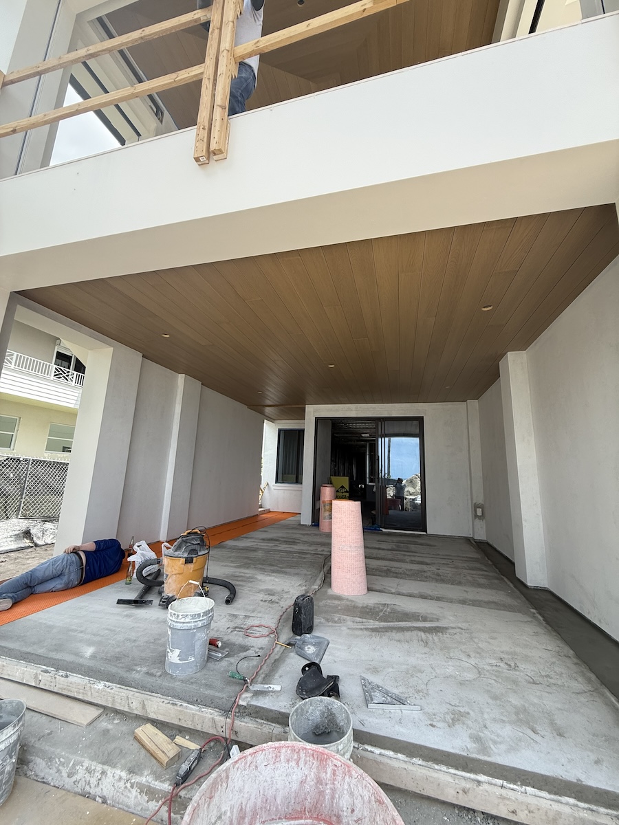 Interior Accetns 3